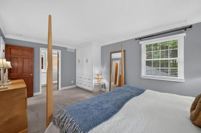 7829 Somerset Circle, Woodbury, MN 55125