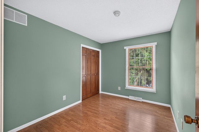7829 Somerset Circle, Woodbury, MN 55125