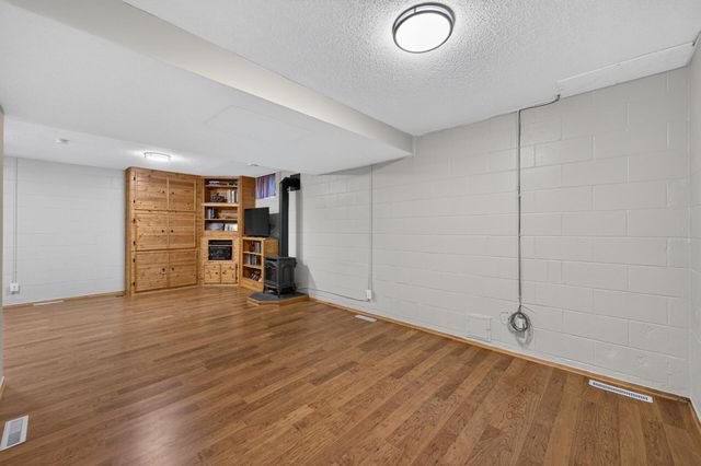 7829 Somerset Circle, Woodbury, MN 55125