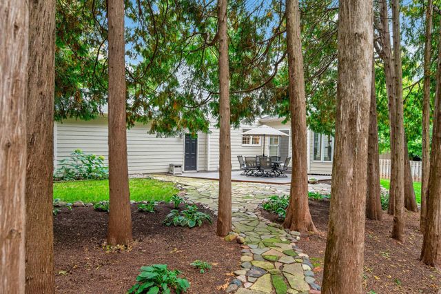 7829 Somerset Circle, Woodbury, MN 55125