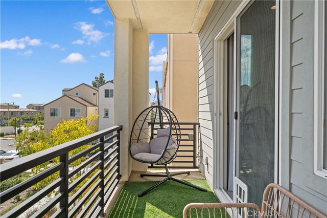 351 Baluster, Irvine, CA 92618
