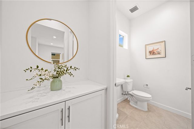 351 Baluster, Irvine, CA 92618