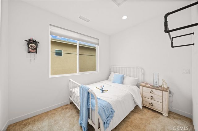 351 Baluster, Irvine, CA 92618