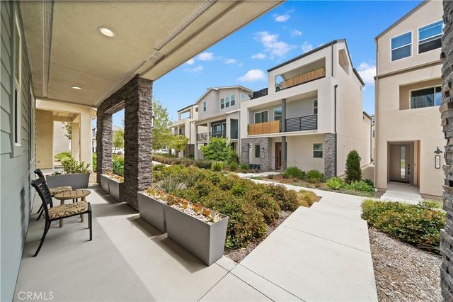 351 Baluster, Irvine, CA 92618