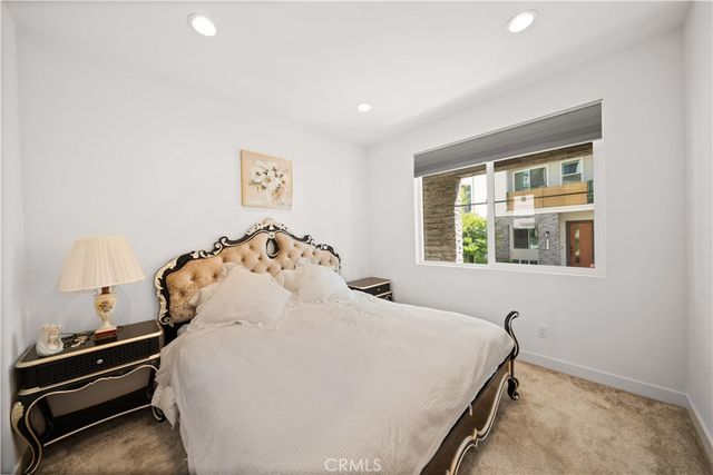 351 Baluster, Irvine, CA 92618