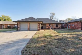 805 Arlington Drive, Yukon, OK 73099