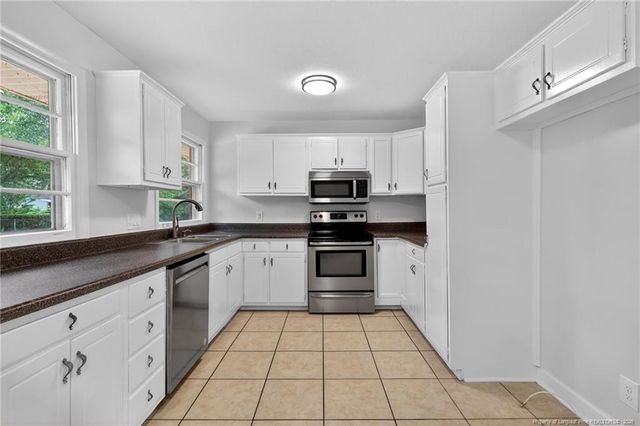 3721 Berger Drive, Fayetteville, NC 28304