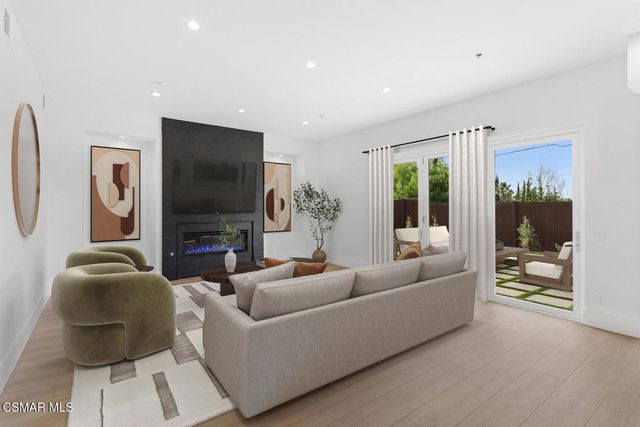 315 Toyon Court, Thousand Oaks, CA 91362