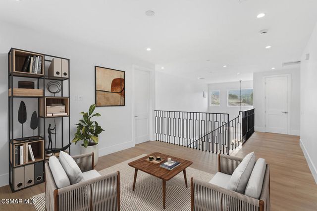 315 Toyon Court, Thousand Oaks, CA 91362