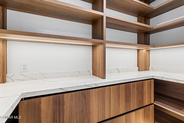 315 Toyon Court, Thousand Oaks, CA 91362