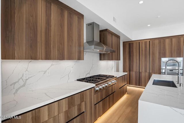 315 Toyon Court, Thousand Oaks, CA 91362