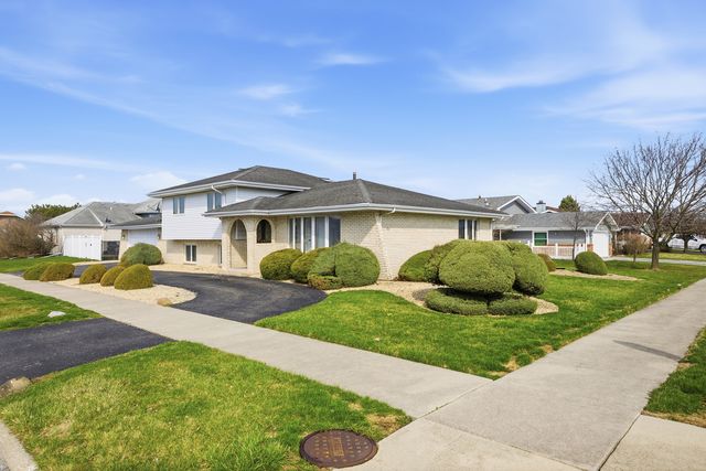 20152 Juniper Avenue, Lynwood, IL 60411