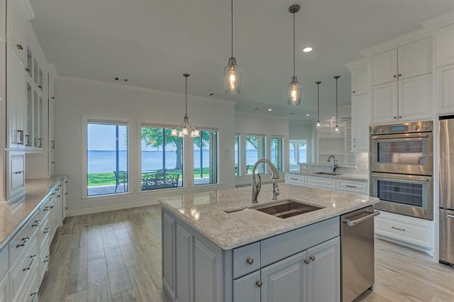 12022 Sagittarius Drive E, Willis, TX 77318