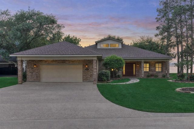 12022 Sagittarius Drive E, Willis, TX 77318