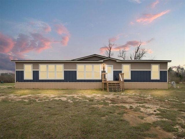 1162 HWY 27, Dequincy, LA 70633