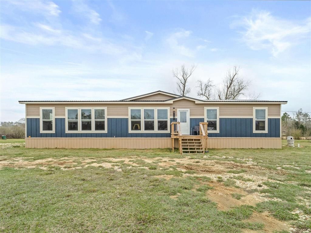 1162 HWY 27, Dequincy, LA 70633