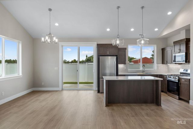 106 W Allspice Ct, Kuna, ID 83634