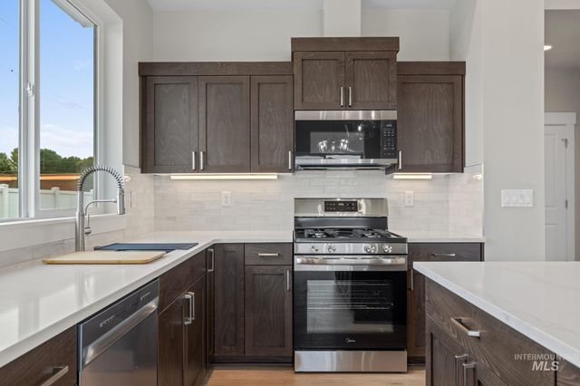 106 W Allspice Ct, Kuna, ID 83634