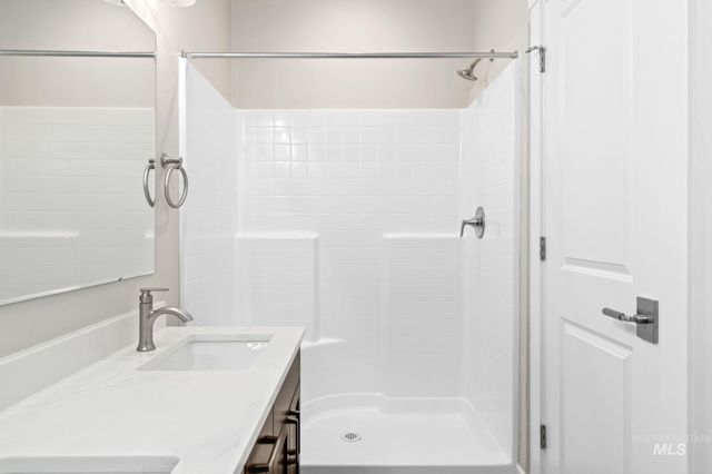 106 W Allspice Ct, Kuna, ID 83634