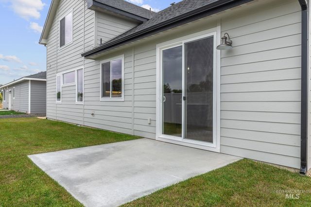106 W Allspice Ct, Kuna, ID 83634