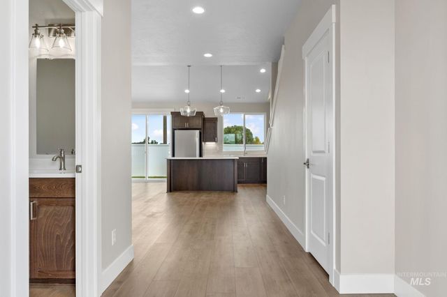 106 W Allspice Ct, Kuna, ID 83634