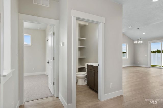 106 W Allspice Ct, Kuna, ID 83634