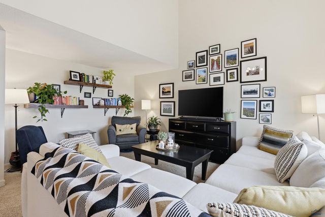 1146 LOOKOUT LN, Rapid City, SD 57701