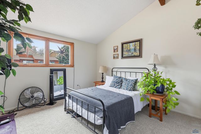 1146 LOOKOUT LN, Rapid City, SD 57701