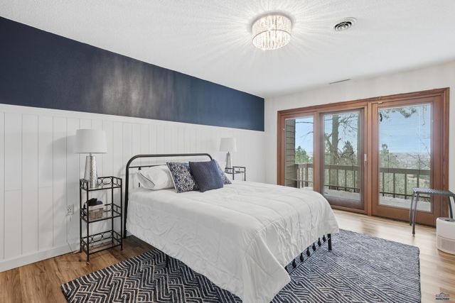 1146 LOOKOUT LN, Rapid City, SD 57701