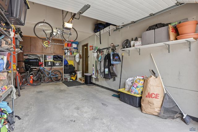 1146 LOOKOUT LN, Rapid City, SD 57701