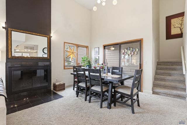 1146 LOOKOUT LN, Rapid City, SD 57701