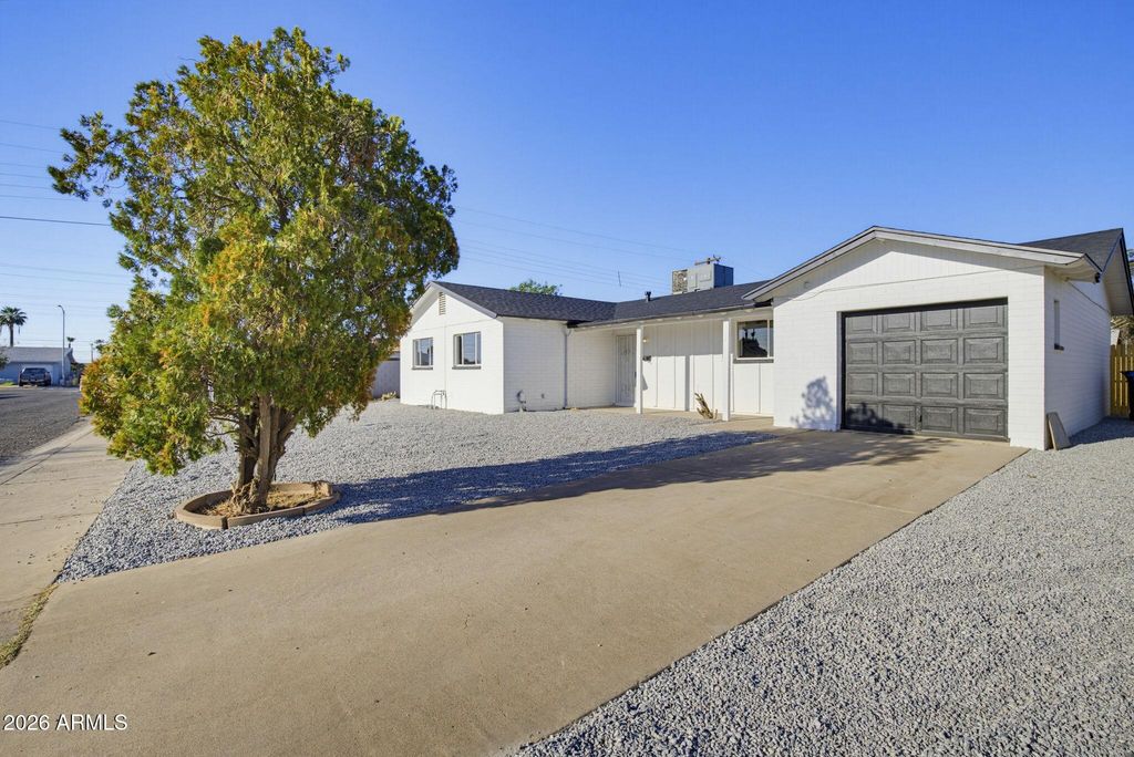 3436 N 49TH Drive, Phoenix, AZ 85031 — photo 2