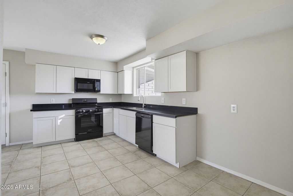 3436 N 49TH Drive, Phoenix, AZ 85031 — photo 5