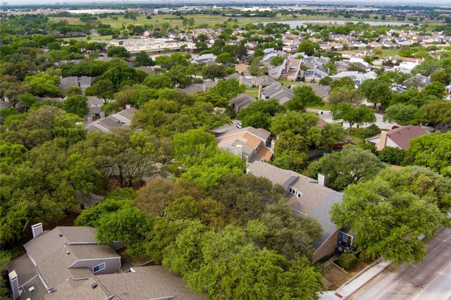 2703 Meadowstone Court, Carrollton, TX 75006