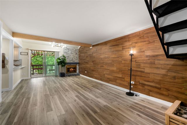 2703 Meadowstone Court, Carrollton, TX 75006