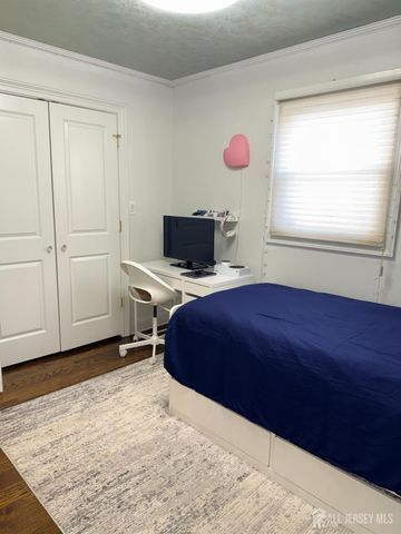 27 rector Avenue, Woodbridge Proper, NJ 07095