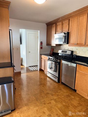 27 rector Avenue, Woodbridge Proper, NJ 07095