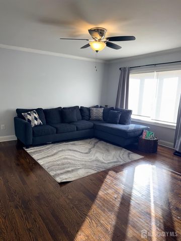 27 rector Avenue, Woodbridge Proper, NJ 07095