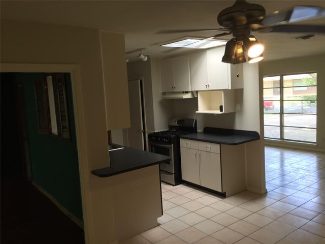 4623 Philco DR, Austin, TX 78745