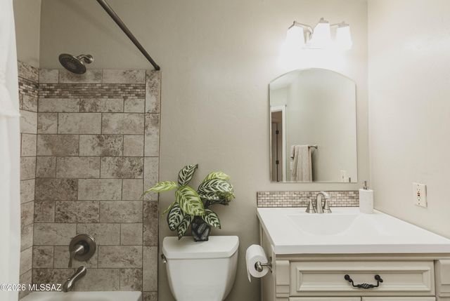 10630 E Northern Crest Drive, Tucson, AZ 85748