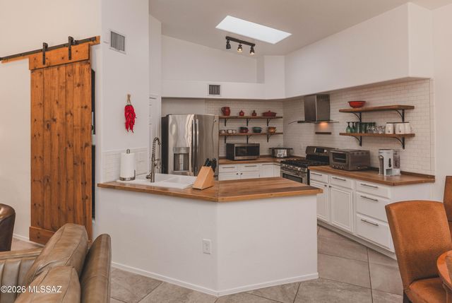 10630 E Northern Crest Drive, Tucson, AZ 85748