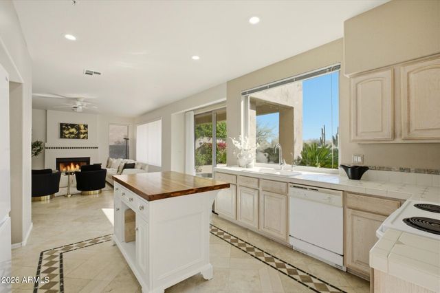 9071 E LA POSADA Court, Scottsdale, AZ 85255