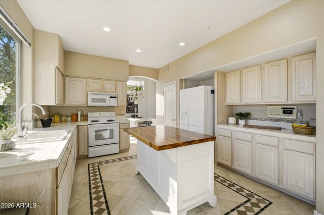 9071 E LA POSADA Court, Scottsdale, AZ 85255