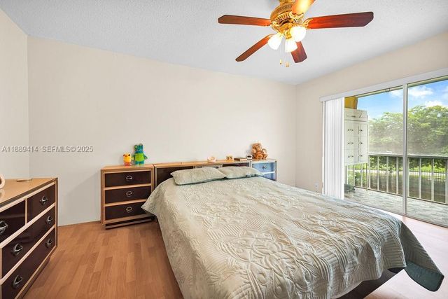 4800 Hillcrest Ln 210 210, Hollywood, FL 33021