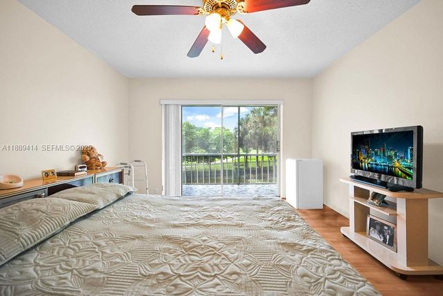 4800 Hillcrest Ln 210 210, Hollywood, FL 33021