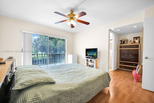4800 Hillcrest Ln 210 210, Hollywood, FL 33021