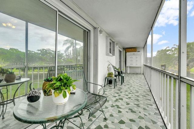 4800 Hillcrest Ln 210 210, Hollywood, FL 33021