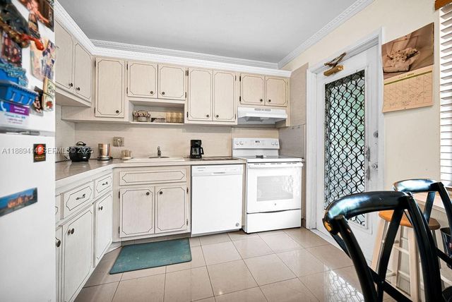 4800 Hillcrest Ln 210 210, Hollywood, FL 33021