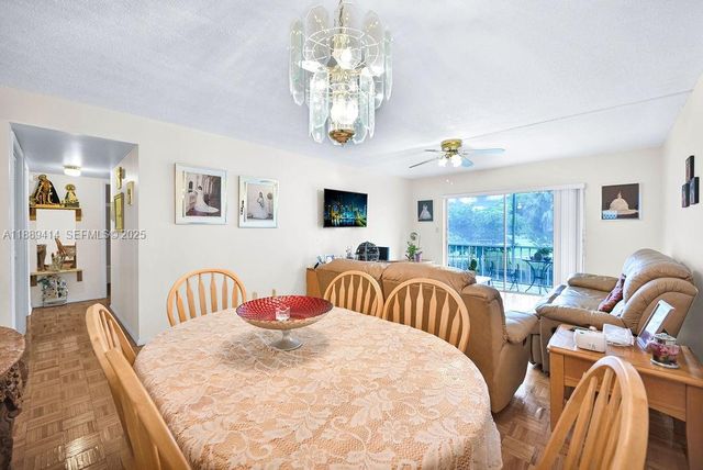 4800 Hillcrest Ln 210 210, Hollywood, FL 33021