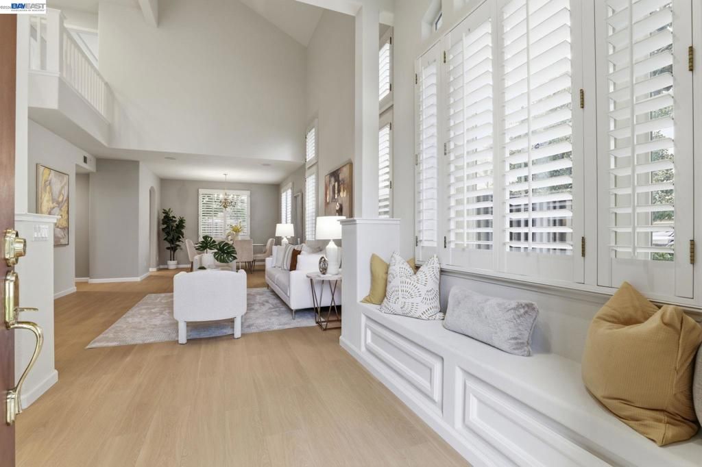 Image 4 of property listing at 690 kraftile Ct., Fremont, CA 94536